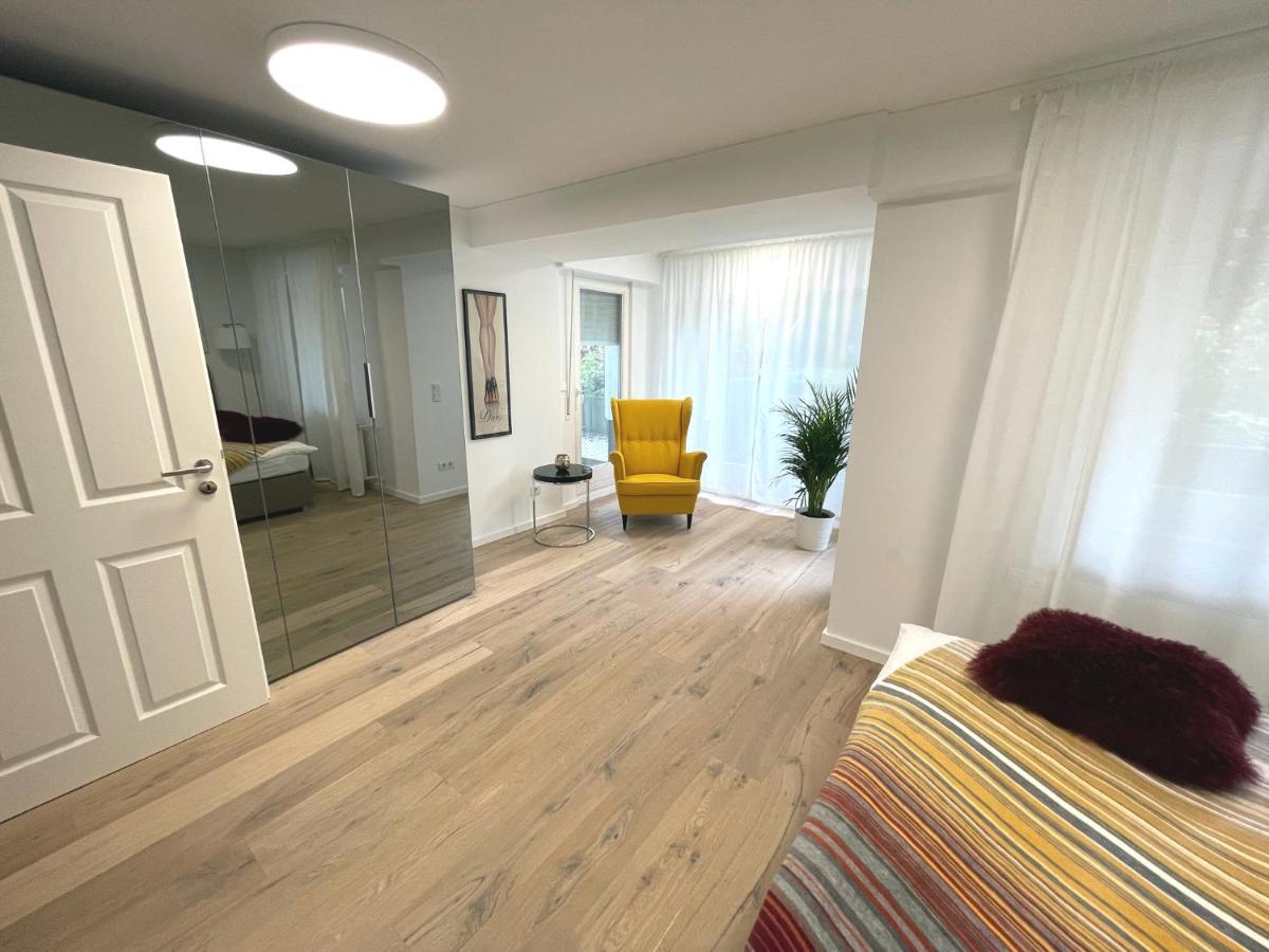 Exklusive Wohnung 104 M2 Direkt Am Rhein 1 Km Von Der Messe Düsseldorf Buitenkant foto