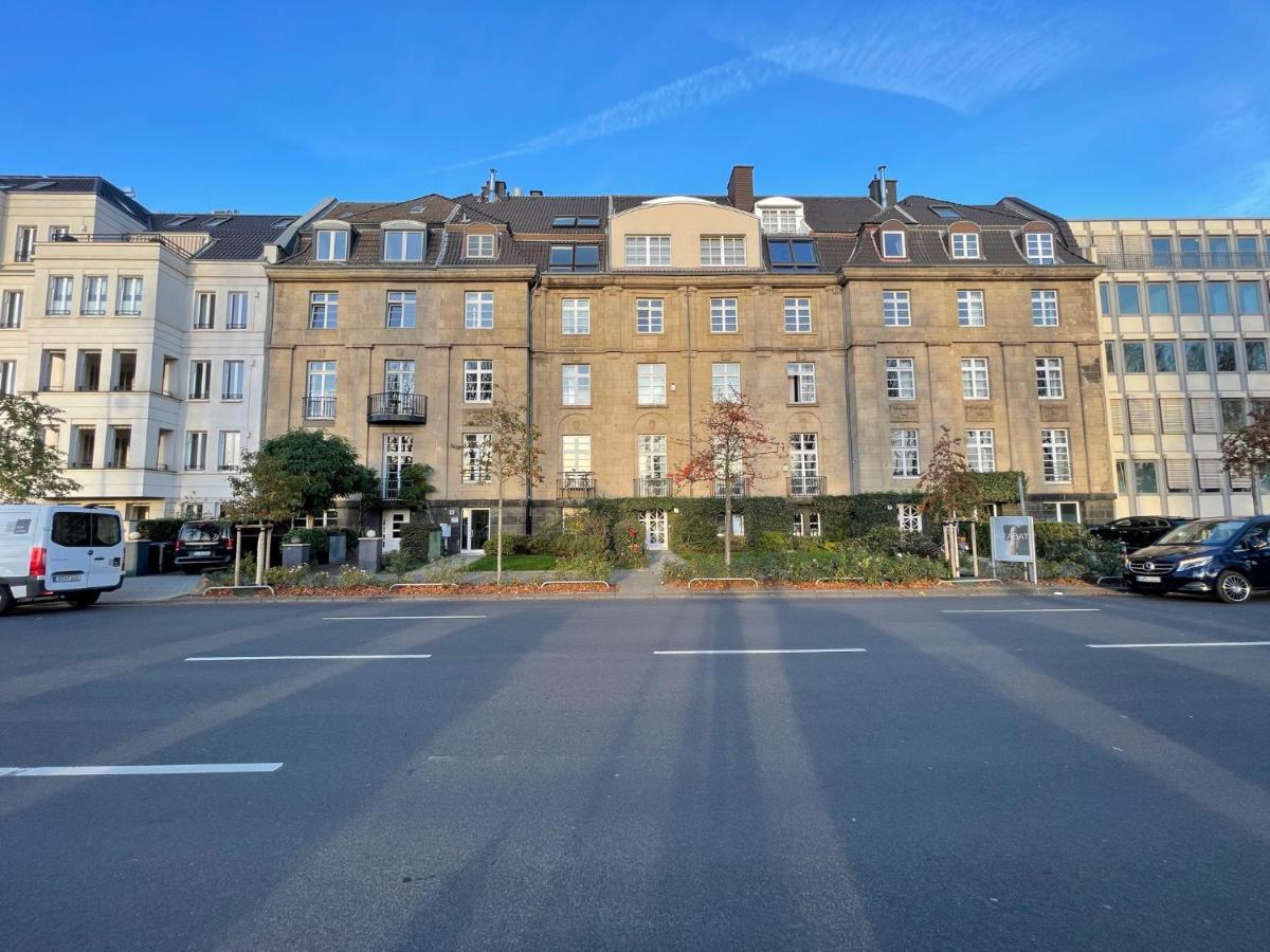Exklusive Wohnung 104 M2 Direkt Am Rhein 1 Km Von Der Messe Düsseldorf Buitenkant foto